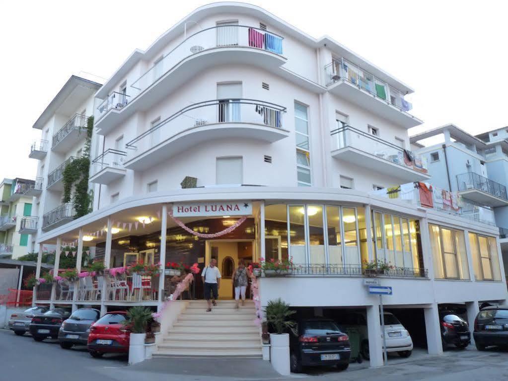 Hotel Luana Rimini Buitenkant foto
